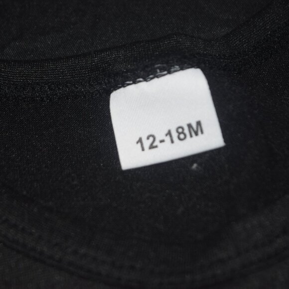 Adorable Halloween-Themed dinosaur Long Sleeve Romper 12-18 months - Picture 4 of 4